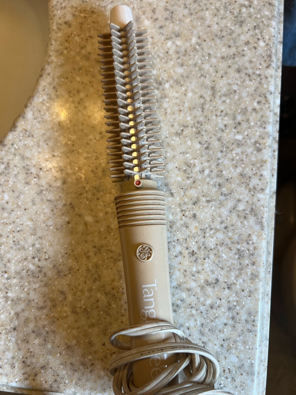 Vintage General Electric Tangle Free Curling brush tested & works